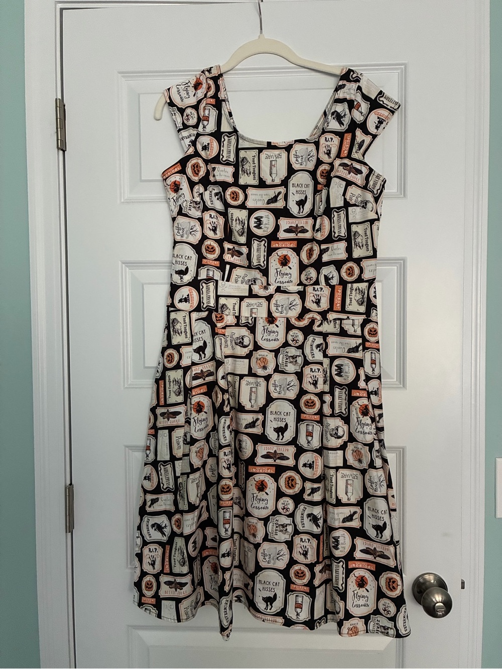 Retrolicious Halloween Potion Bottle Labels Dress